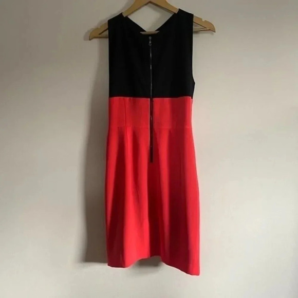 DKNY Coral and Black Dress - Picture 10 of 10